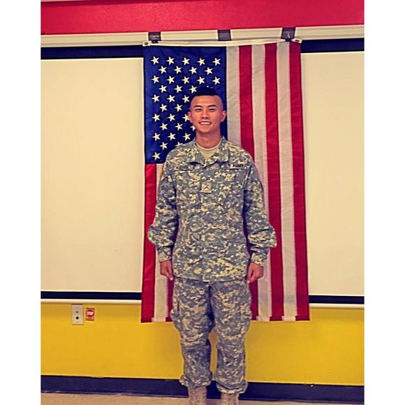 Meet your Posher, Simon - Picture 1 of 1